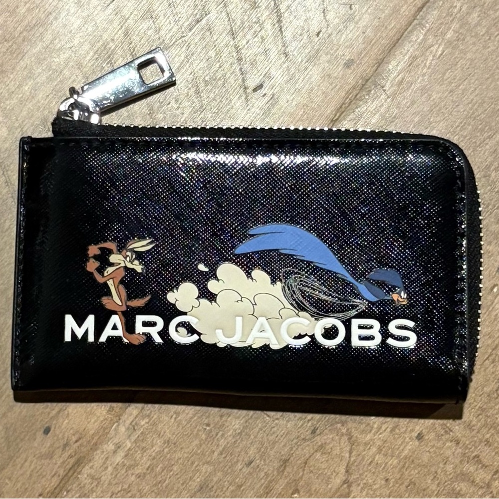 Marc Jacobs X Looney Tunes
Key Wallet